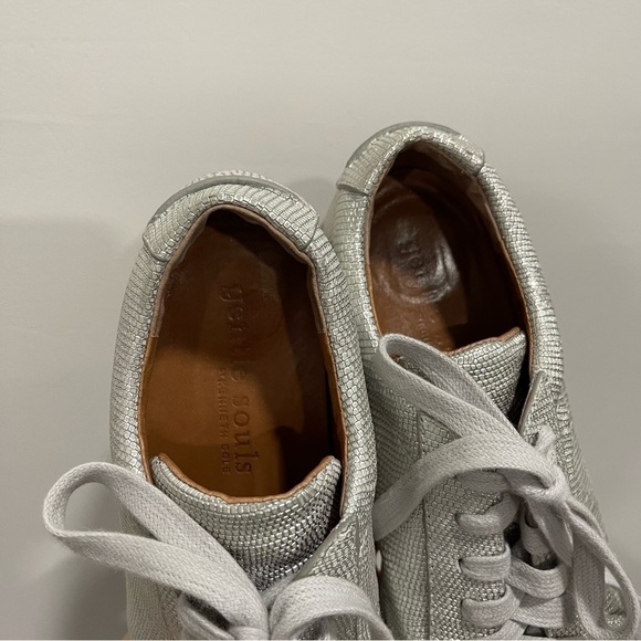 Gentle Souls Haddie Platform Lace-Up Sneakers Silver Metallic Size 8 Leather - Picture 8 of 10